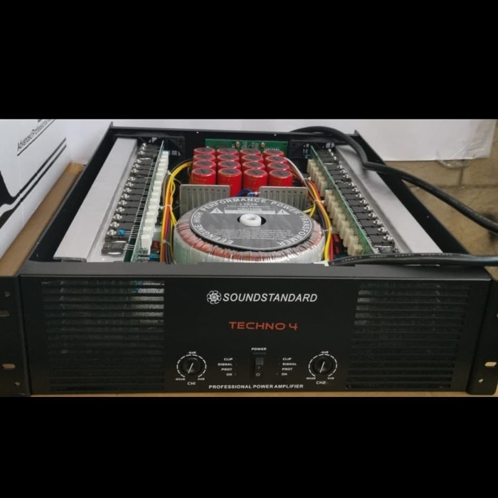 Power Amplifier Soundstandard Techno 4