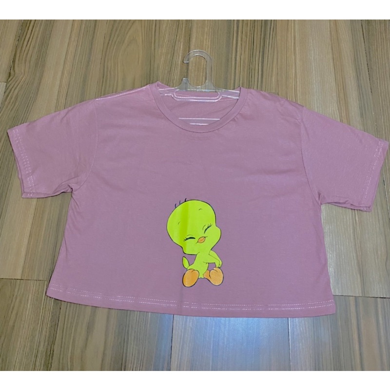 Kaos crop top tweety