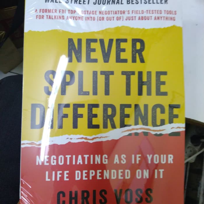 Download Book Never split the difference Free