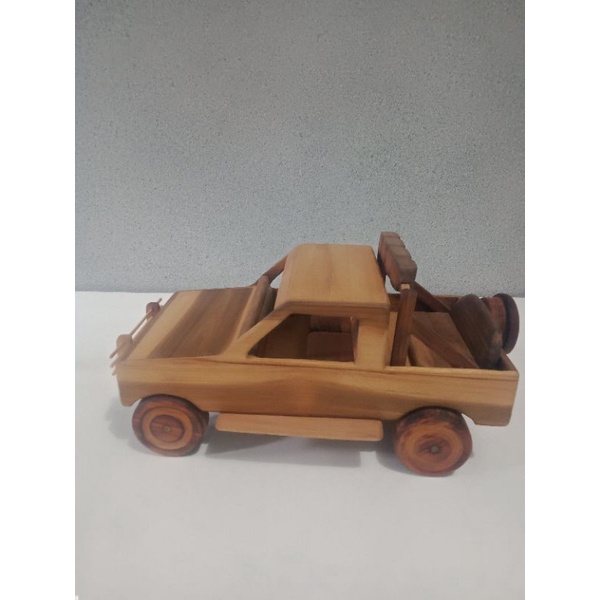 mainan mobil kayu jati