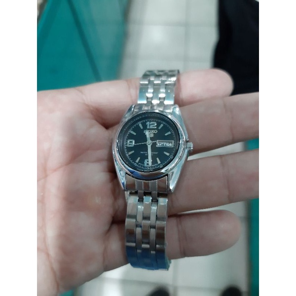 jam seiko 5 wanita silver quartz stainles steel