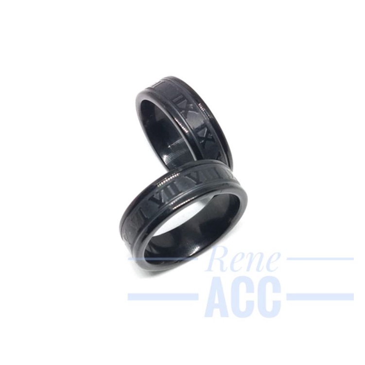 cincin titanium Hitam motif Romawi anti karat