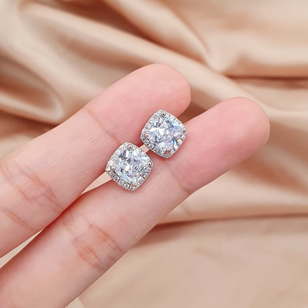 Anting Korea Pesta Tusuk Lapis Emas Putih Chelsea J9107-1