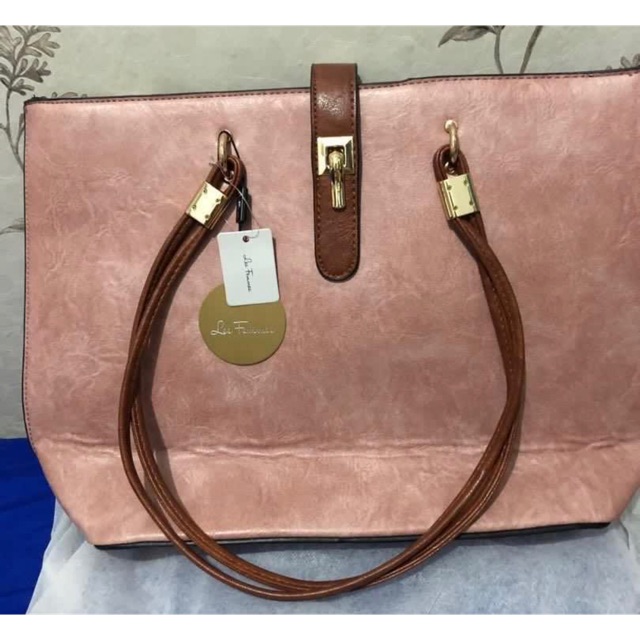 Tas Wanita Les Femmes