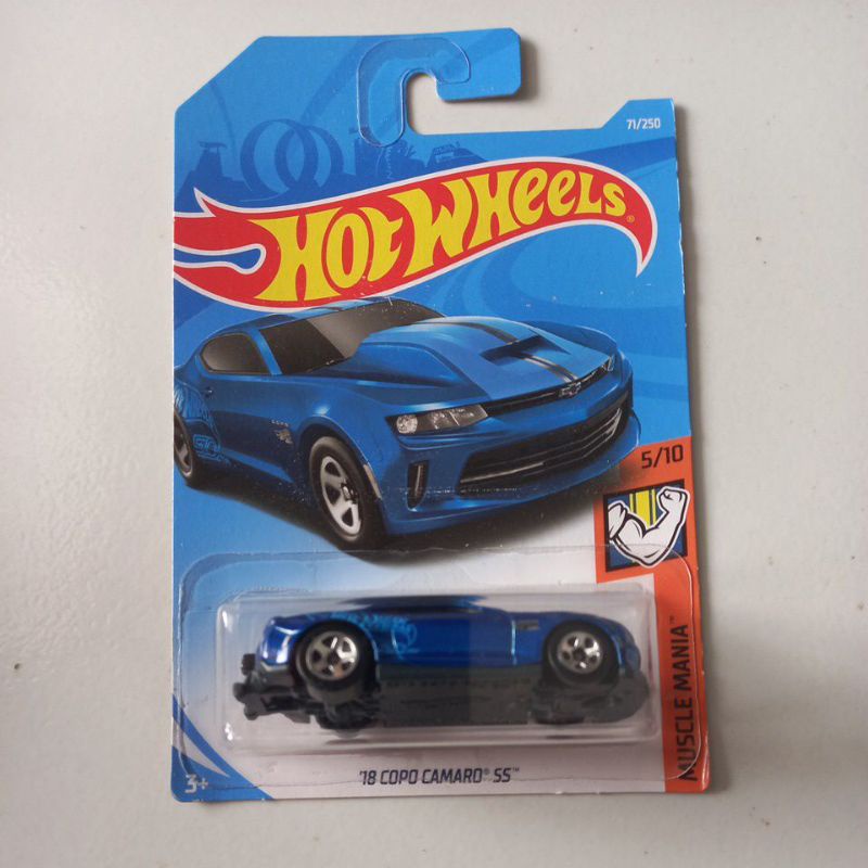 hotwheels 18 COPO CAMARO SS SILVER hw dream garage