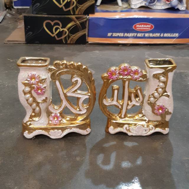 Pajangan lemari kaca-Jual pajangan keramik import- Patung keramik-Hiasan murah-Dekorasi rumah