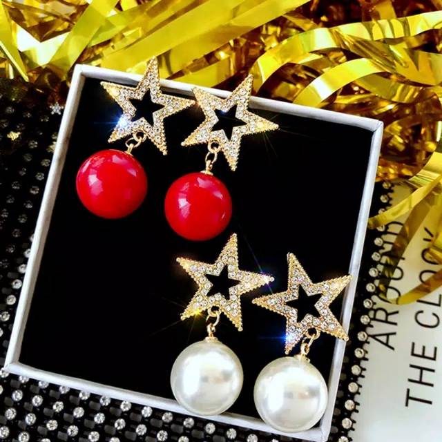 Anting tusuk star pearl