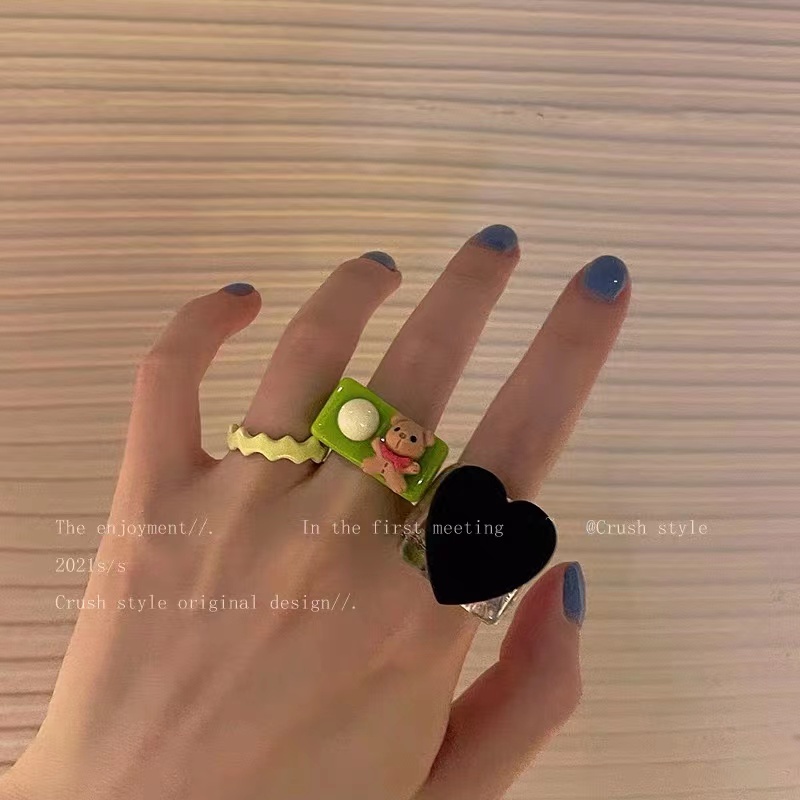 Cincin Akrilik Motif Kartun Beruang Warna Hitam / Hijau