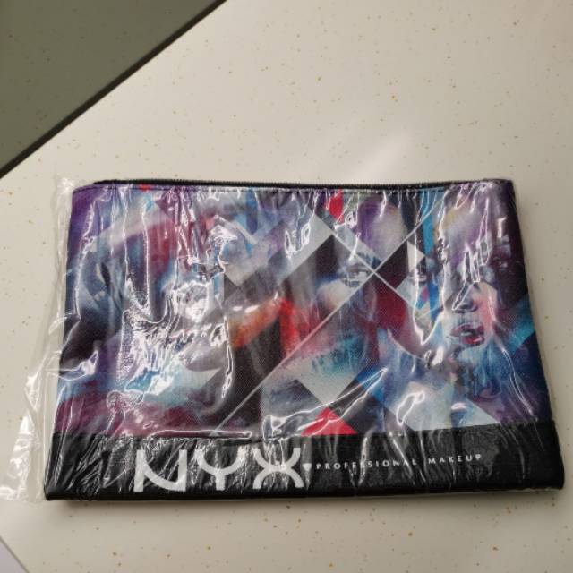 Pouch Kosmetik NYX