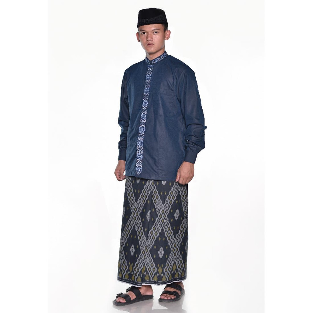 Promo Atlas Sarung Idaman Kembang Gladiola Hitam