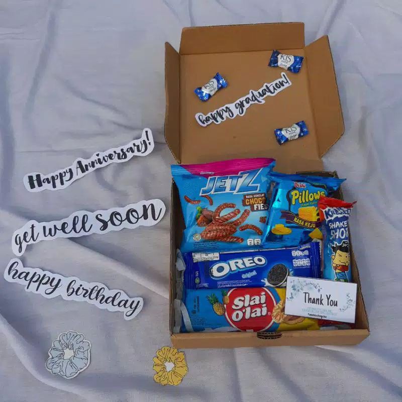 

KADO ULANG TAHUN TERLARIS//GIFTBOX//SNACK BOX//KADO CUSTOM