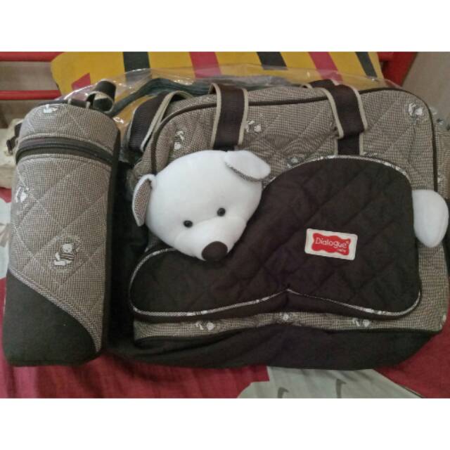 Tas bayi besar boneka dialogue