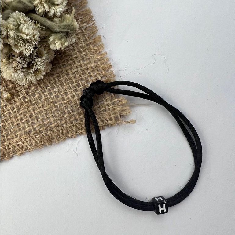 [GROSIR TERMURAH!] GELANG INISIAL HURUF DADU TALI SATIN / KOREA DAN GELANG POLOS-GELANG H