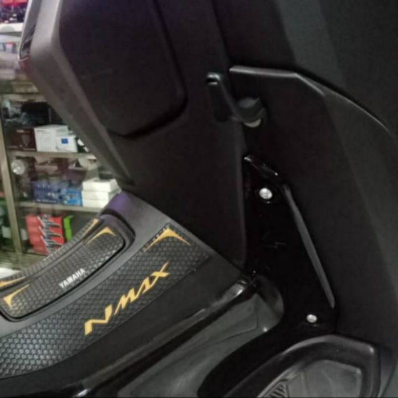 Gantungan barang cantolan barang new nmax 2020 2021 Original Yamaha