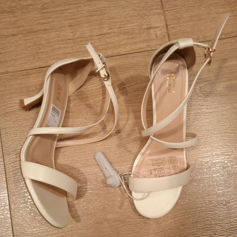 sepatu heels women's white fioni miranda 195114