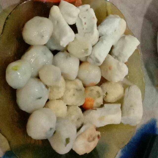 

Bakso ikan dan otak otak ikan