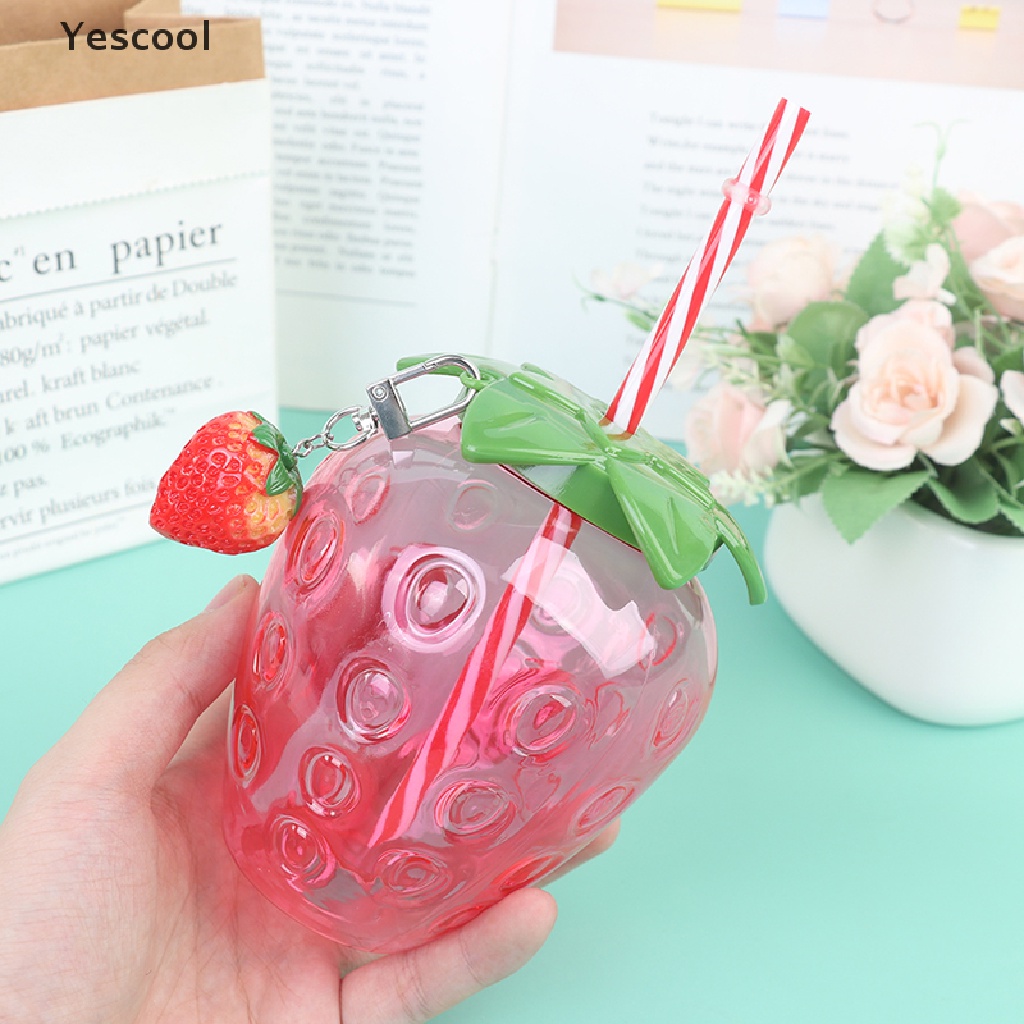 Yescool Botol Minum Plastik Portable Motif Kartun Strawberry Dengan Sedotan Untuk Anak Perempuan