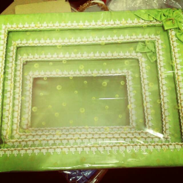 

Kotak hantaran polos