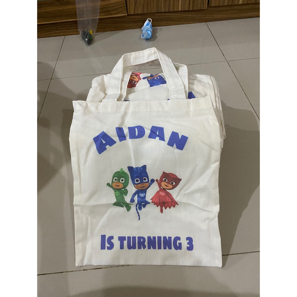 

TEBAL !!! TAS ULANG TAHUN ULTAH ANAK HAMPERS BLACU PRINTING