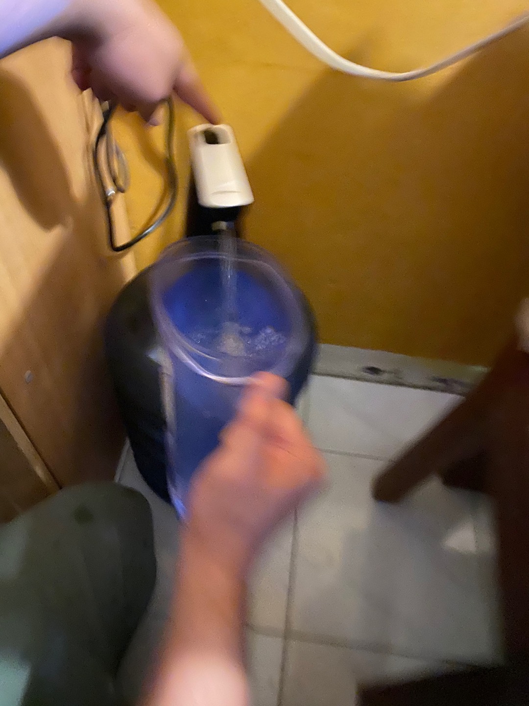 Kirin Krp-008 Rechargeable Pump Pompa Air Minum