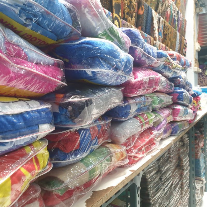 Selimut BONITA PAULINA ORIGINAL Bulu Sutra Lembut uK.160x200