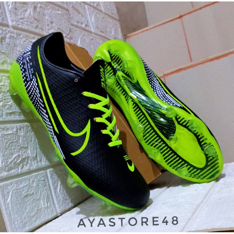 Sepatu Bola Nike Mercurial