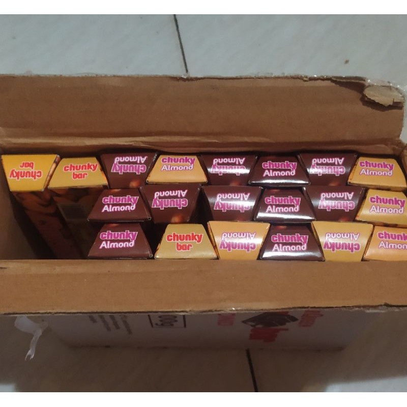 

Chucky bar almond 100gr paket isi 2