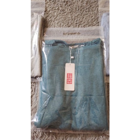 Cardigan Uniqlo Wanita