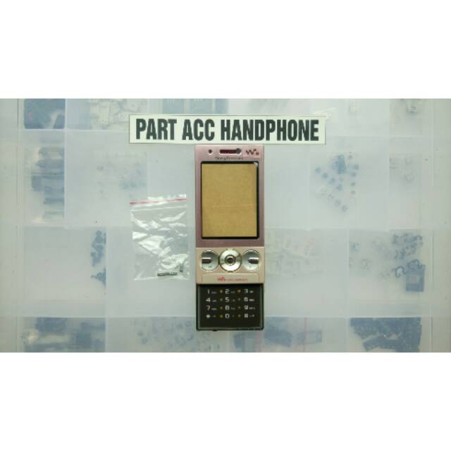 Casing sony ericsson fullset w705 w705i pink