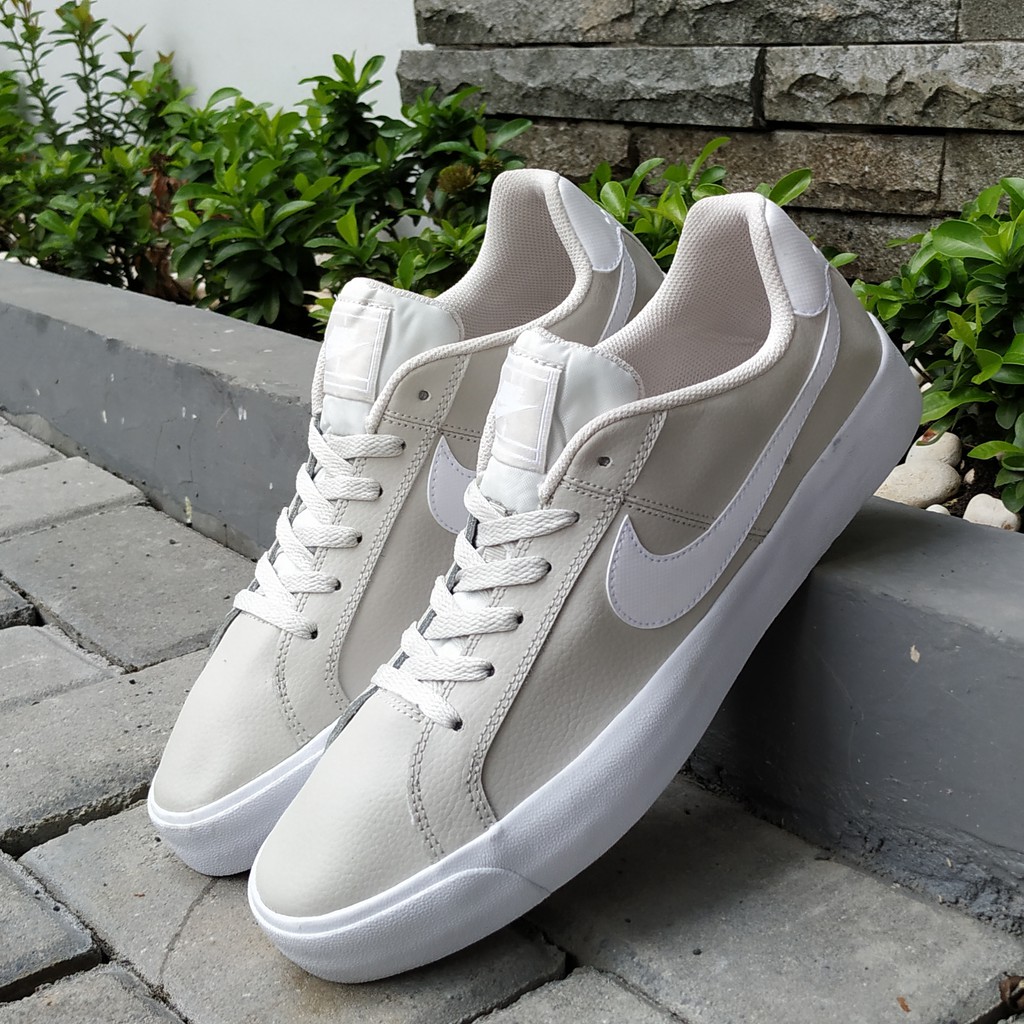 nike court royale 2 cream