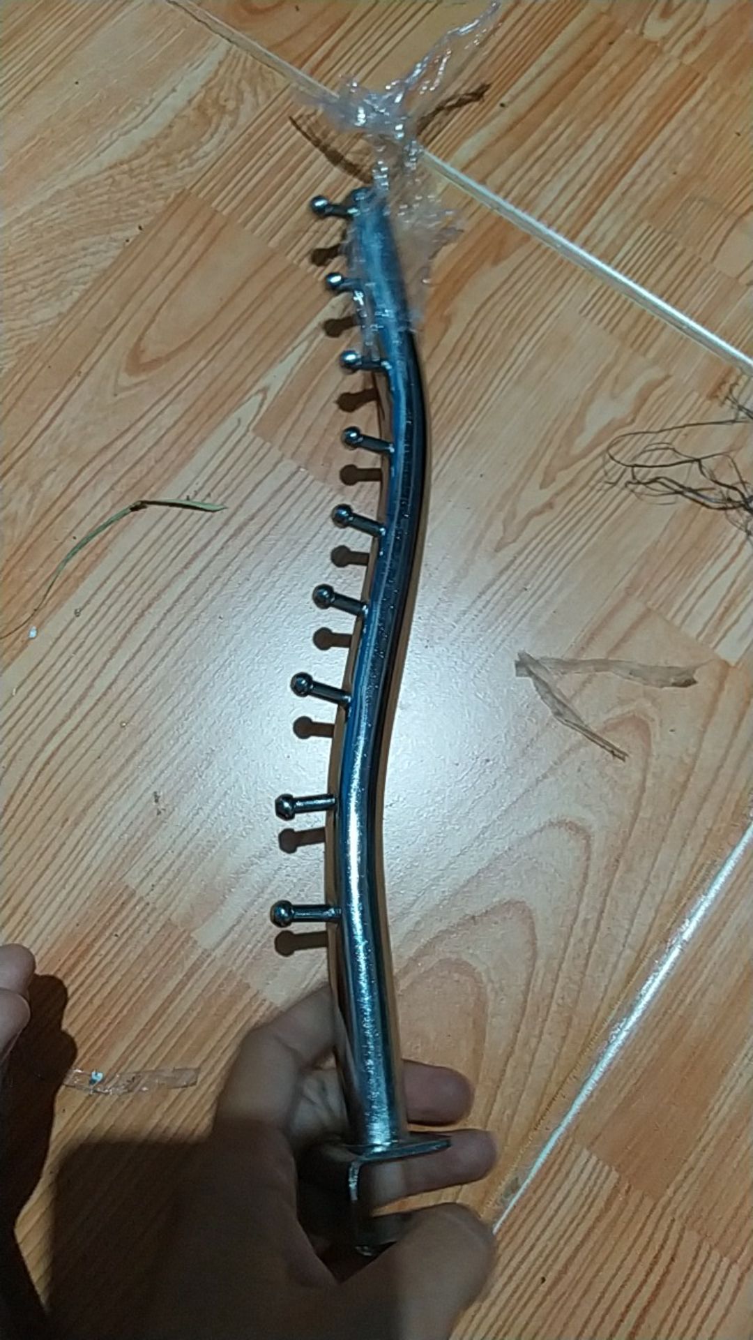 Hanger Suling U Belalai 9 Paku