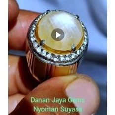 L yellow safir star srilangka