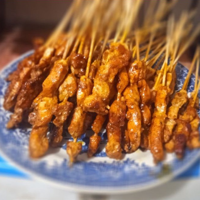 

Sate ayam per kg daging fillet sudah matang siap santap siap makan