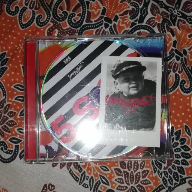 5SOS YOUNGBLOOD DELUXE ALBUM OFFICIAL