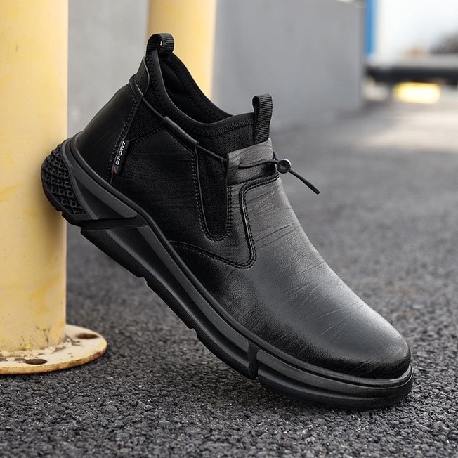 Sepatu Safety shoes waterproof  formal sport casual pria anti smash  anti paku  ujung besi safety boots V9