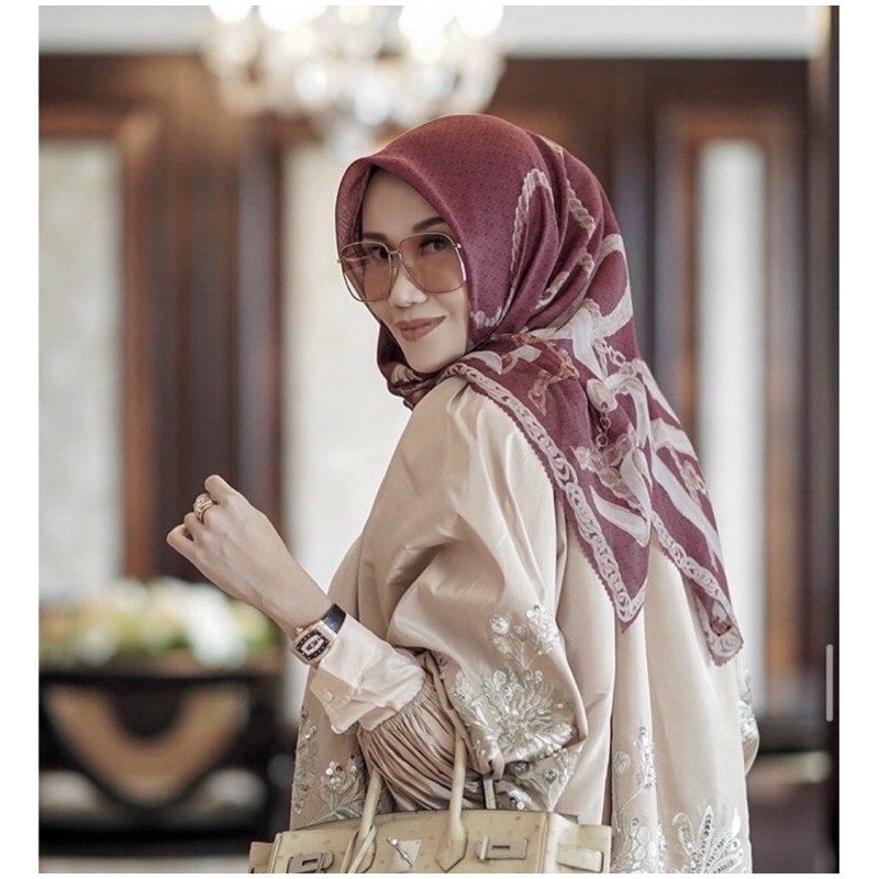 buttonscarves chain series ruby