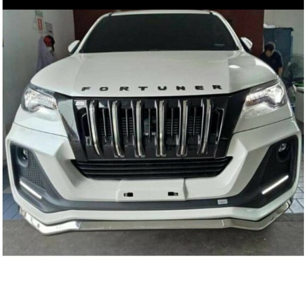 GRILL FORTUNER TRD VRZ SRZ APOLLO GRILL FORTUNER IMPORT GRILL DEPAN