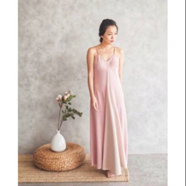 [BARU DENGAN TAG] SOVI X MMEHUILLET Goult Dress in Blush Nude Size S