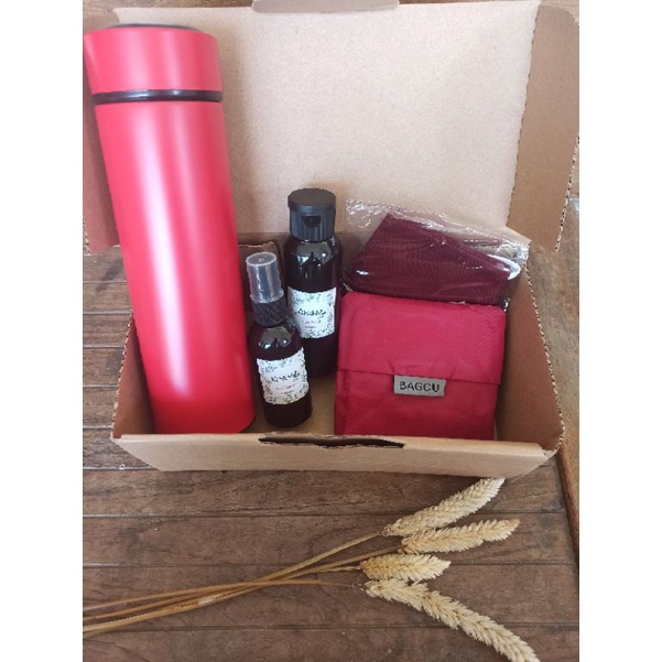 

Hampers murah | Birthday Hampers | Souvenir Ulang tahun | Hampers Corporate | Hampers event Murah