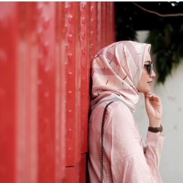 Hijabchic (tsabita scarf)