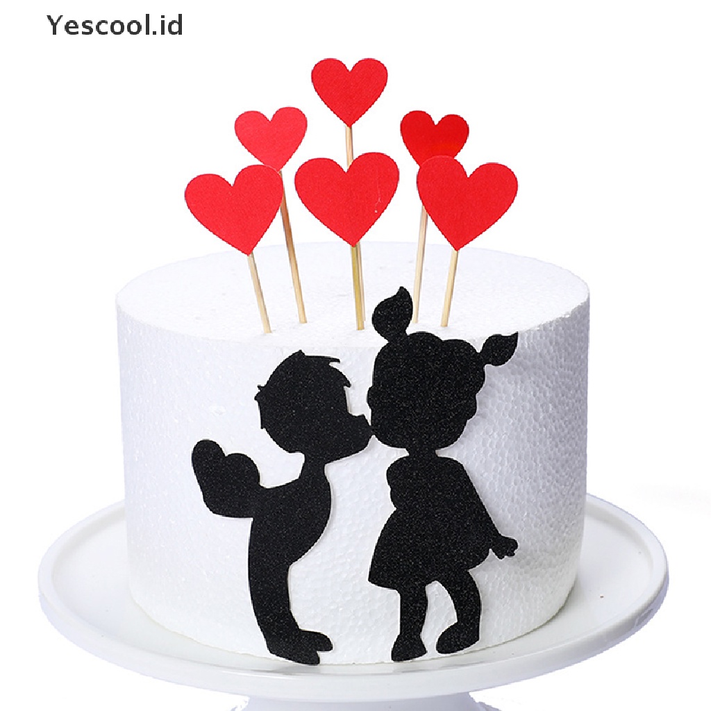 Set Topper Cupcake Desain Love Untuk Hari Valentine