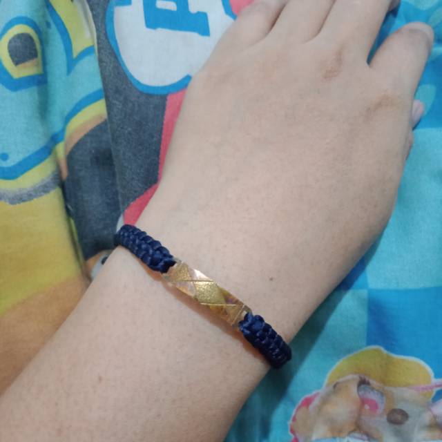 Gelang plat emas muda