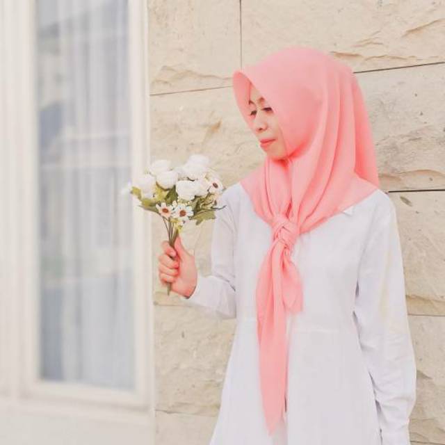 Hijab Segi Empat Cornskin