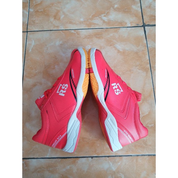 Sepatu Badminton RS