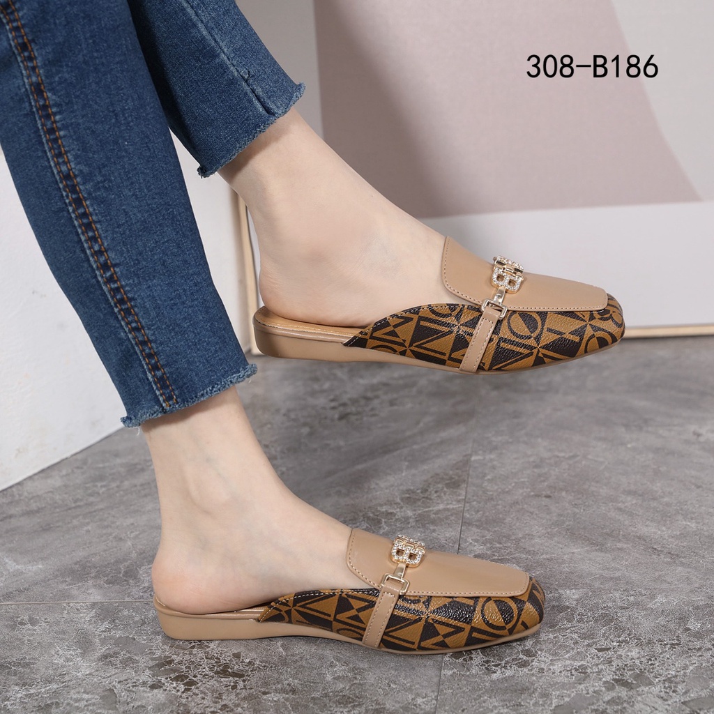 Leather Logo-B Flat Mules 308-B186