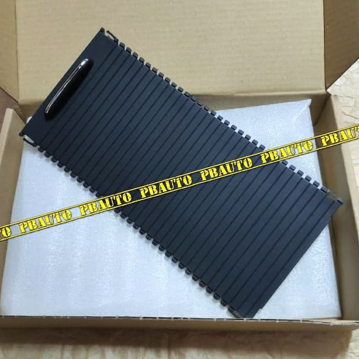 Roller Blind w212 E250 / Krey Laci Console Box w212 Mercy