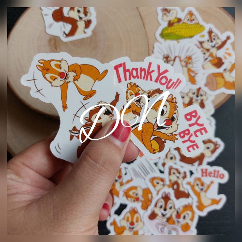 

isi 20 pcs stiker kertas chip dan dale sticker glossy karakter line chip n dale