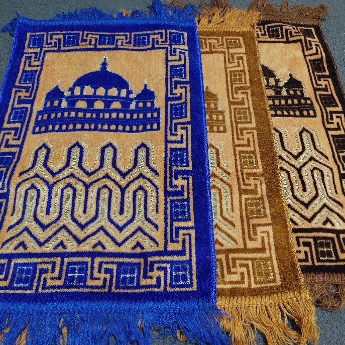 Sajadah Turkey Kecil - Sejadah Anak Bulu Rumbai Mini Muka Travel Traveling Travelling Turki Turkiye 35 x 55 cm 60 Ibadah Sholat solat Masjid Mesjid KArpet Murah Promo Grosir Kodian Sovenir Souvenir Gift Hadiah Seserahan Hajatan Khitanan Haji Lebaran Warna