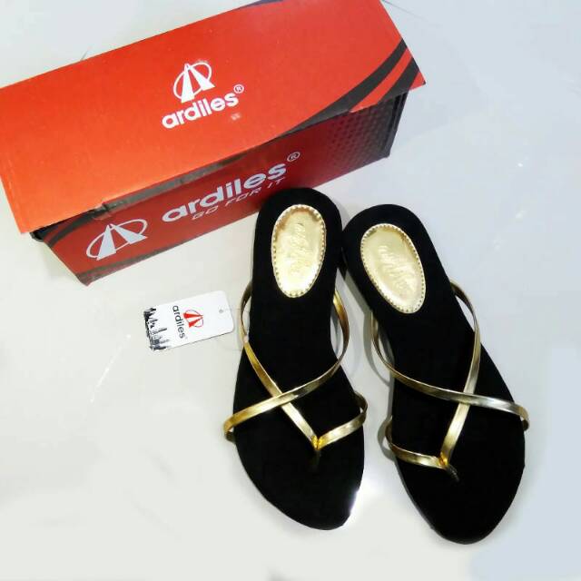 Sandal cewek ardiles .