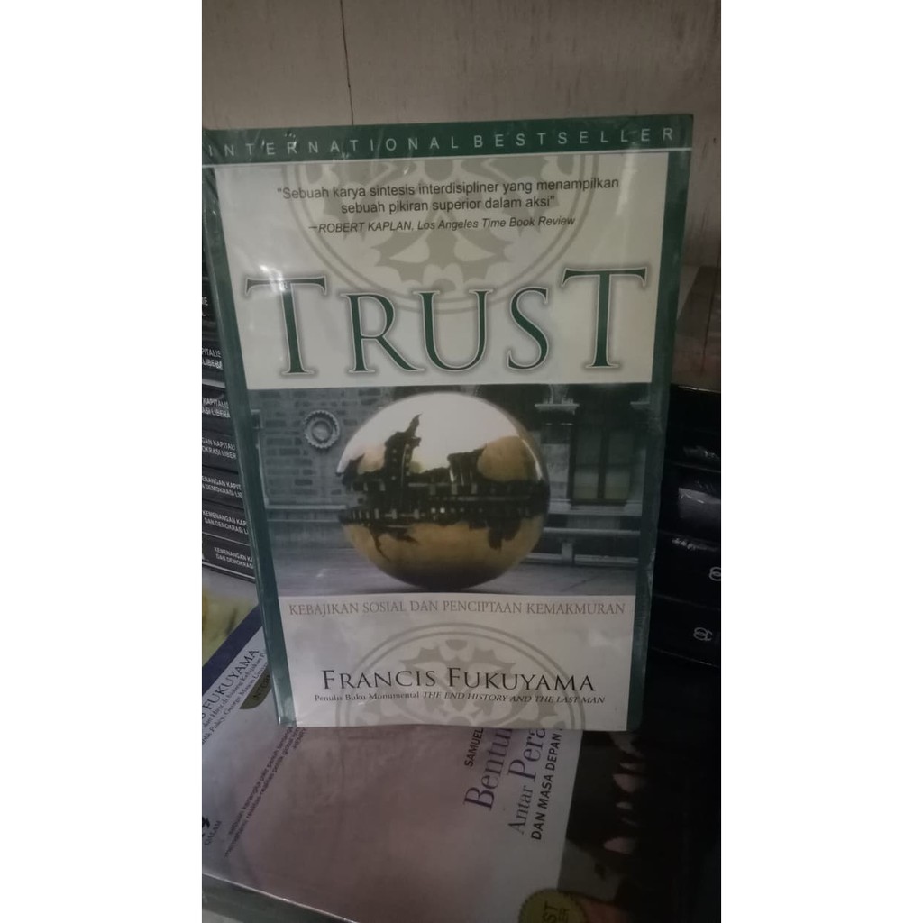 promo TRUST FRANCIS FUKUYAMA